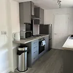 Thrush House Apartment