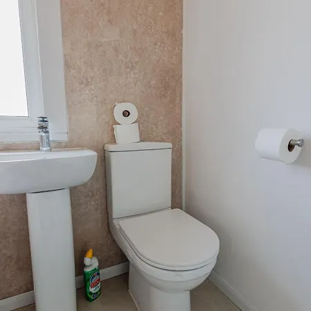 Thrush House Lägenhet *