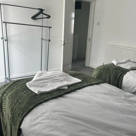 Thrush House 公寓 *