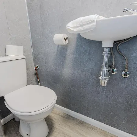 Thrush House Апартаменты